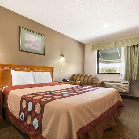 Super 8 Baton Rouge/I-12 Motel Kültér fotó
