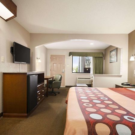 Super 8 Baton Rouge/I-12 Motel Kültér fotó