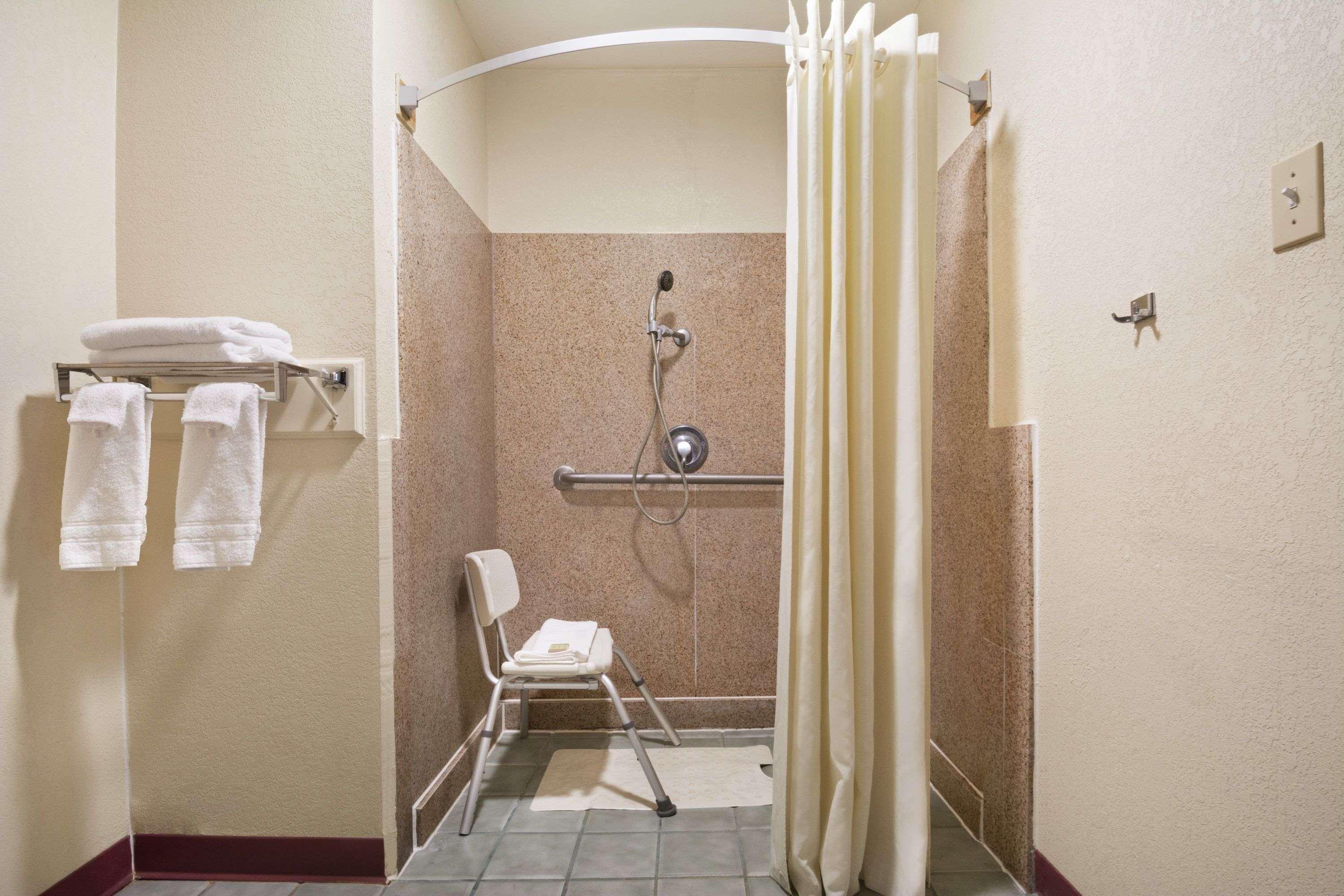 Super 8 Baton Rouge/I-12 Motel Kültér fotó